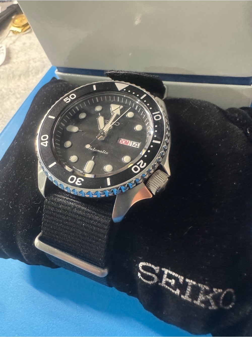 #140 Seiko Black Automatic Diver Watch - Picture 3 of 7